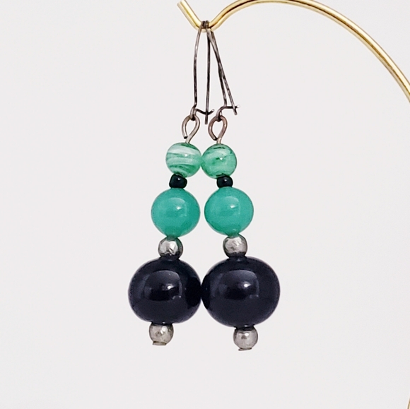 glass dangly beaded earrings Jewelry - Elegant Green and Black Glass Beaded Dangly Earrings